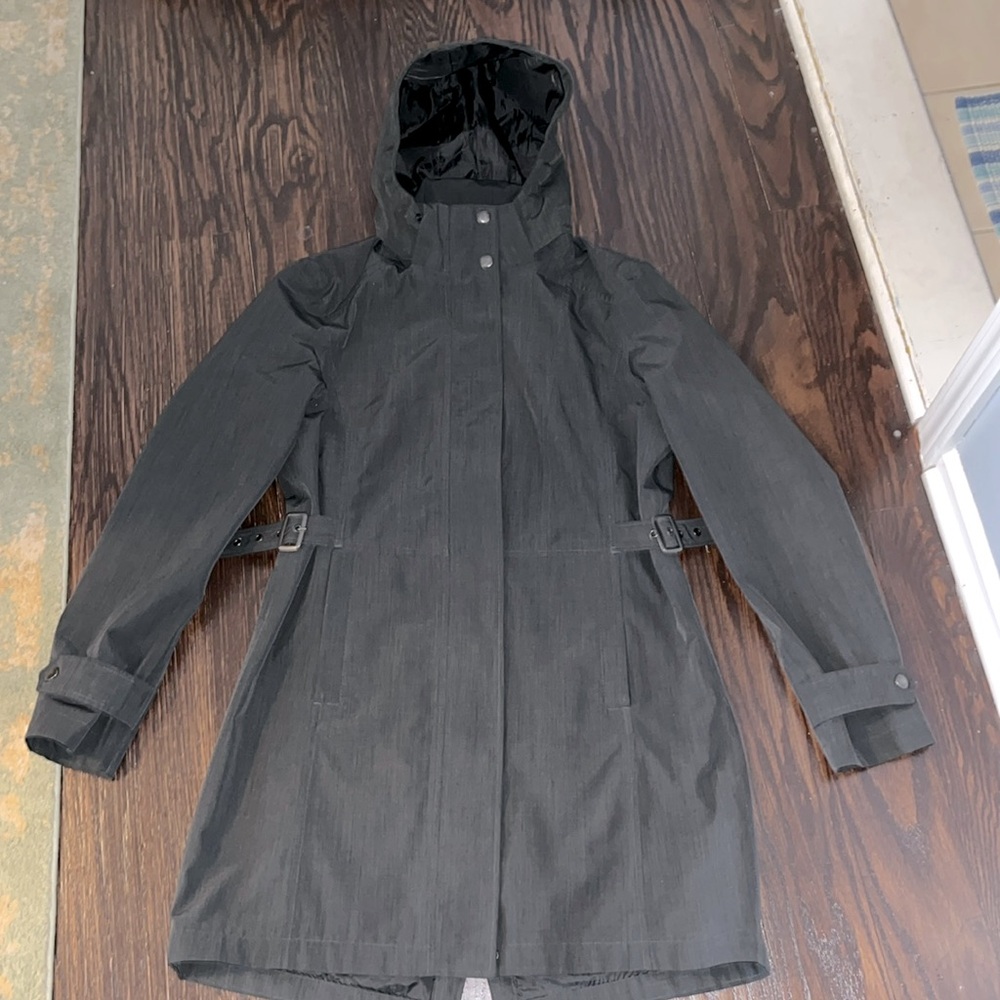 Kirkland signature raincoat jacket size small s black
